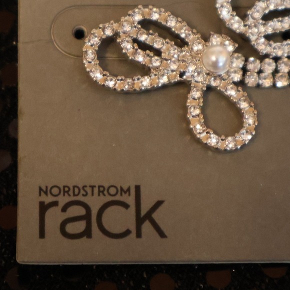 Nordstrom Rack Bow Rhinestone Pearl Drop Earrings Bridal Wedding Silver White - Picture 4 of 6